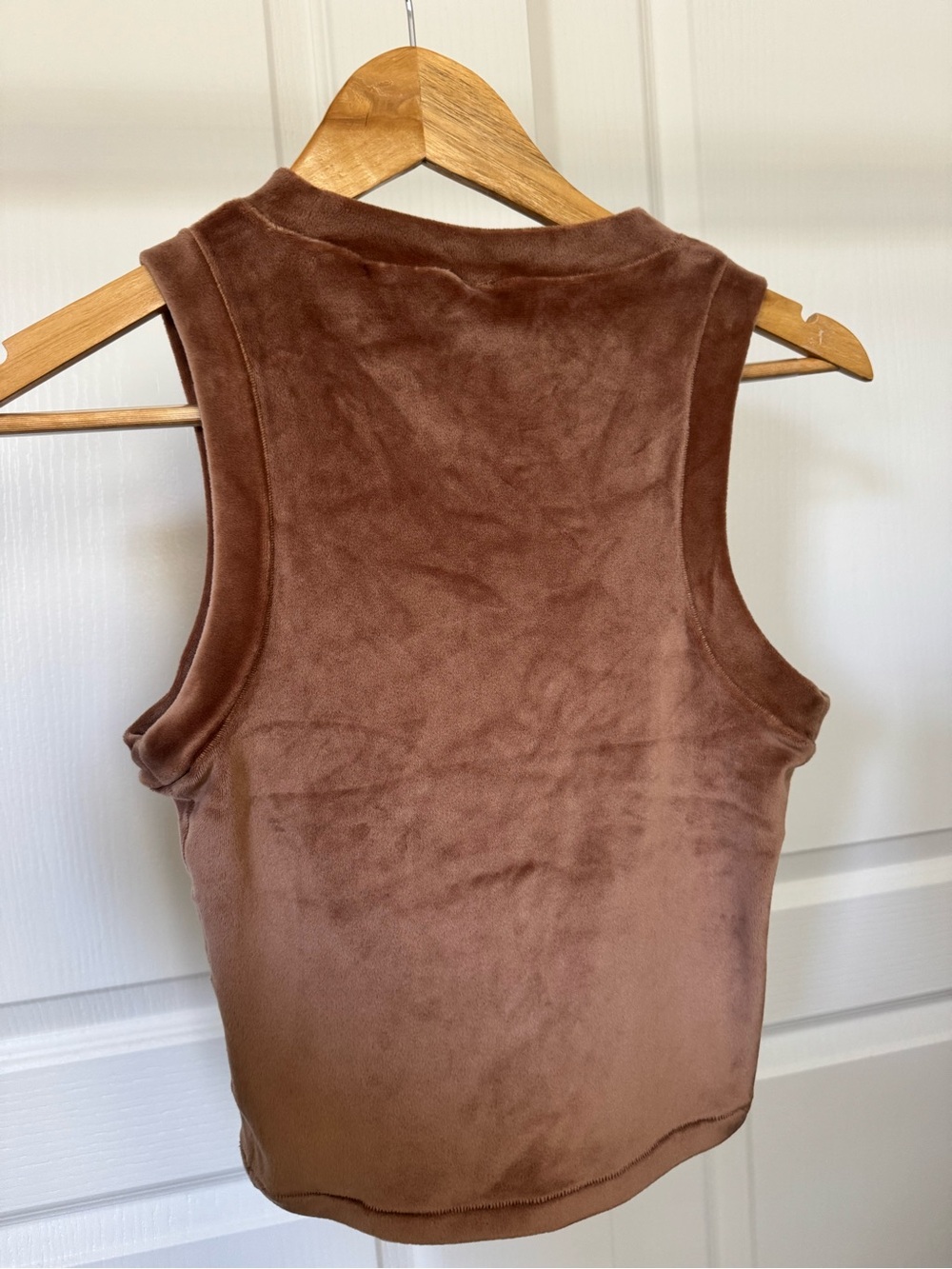 SKIMS Brown Velvet Sleeveless Crop Top Size S - Picture 3 of 3